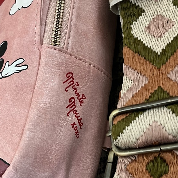 HAND PAINTED Cartoon Mouse Sling bag!!!  BNWT!! - Picture 6 of 9